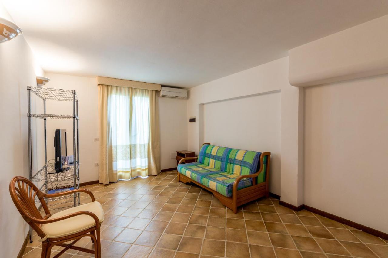 Vista Village Loiri Porto San Paolo Exterior photo