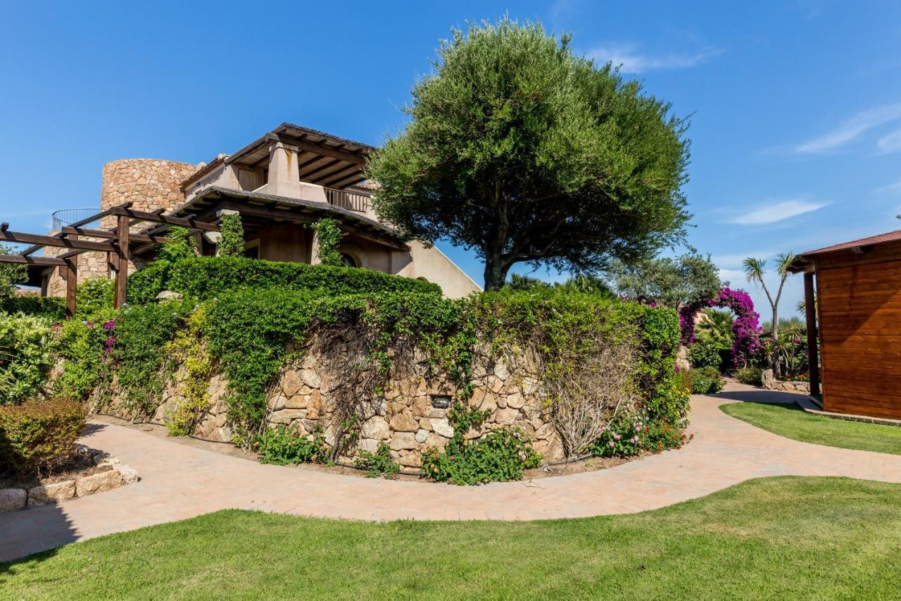 Vista Village Loiri Porto San Paolo Exterior photo